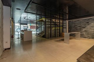 Lloguer Local Comercial a Calle de asensi 5. Magnífico local comercial con tres plantas y 460 m2 en pleno cen