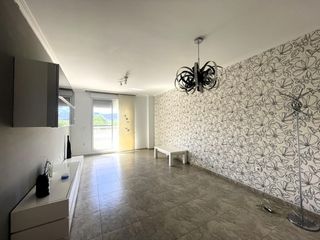 Miete Etagenwohnung in Calle moncofa 5. Piso con tres dormitorios y piscina en onda