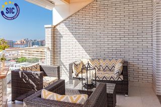 Attico in Calle alicante 8. Ático de diseño con espectacular terraza y vistas al mar en peñí