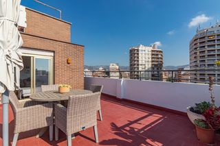 Penthouse in Calle mayor 118. Ático con terraza de tres dormitorios en plaza mª agustina de ca