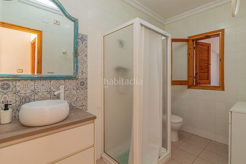 Foto 607d67a8-18b2-4eb9-8c99-5fb80f0fedc8. Casa adossada a calle almirall cervera 119 a Moncófar Playa Moncofa