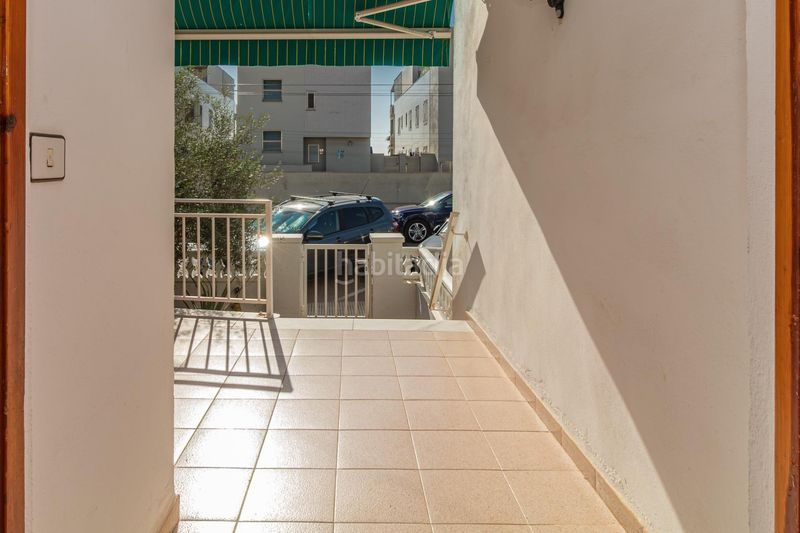 Foto eefdb666-560d-406c-bdab-b51c96a99834. Casa adossada a calle almirall cervera 119 a Moncófar Playa Moncofa