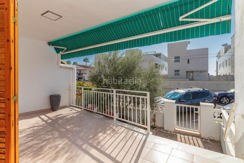 Foto f93bb8b2-c1a9-4ead-a1f2-6a02533d2022. Casa adossada a calle almirall cervera 119 a Moncófar Playa Moncofa