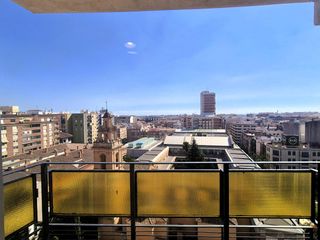 Affitto Appartamento in Calle asensi 29. Piso de cuatro dormitorios en pleno centro de castellón