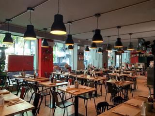 Pas-de-porte Local commercial à Santa Eulàlia. Restaurante con terraza 32 pax en hospitalet