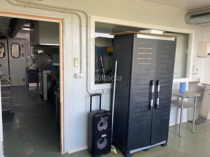 Foto 9ce51f07-e66c-49b2-8d62-6d5d2e3d63fd. Traspaso local comercial obrador en poblenou en El Parc i la Llacuna del Poblenou Barcelona