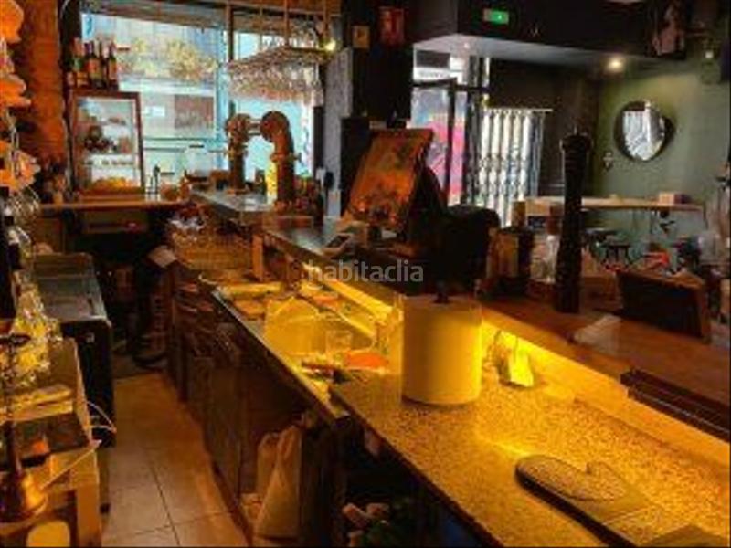 Foto ecda3ea1-4af5-4548-a2a8-90aa7155cd36. Trapasso locale commerciale in Raval Barcelona