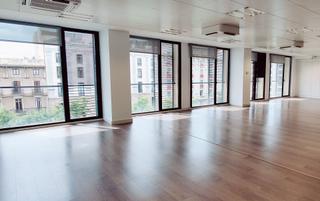 Location Bureau à Dreta de l´Eixample. Oficina a dos manzanas de passeig de gràcia