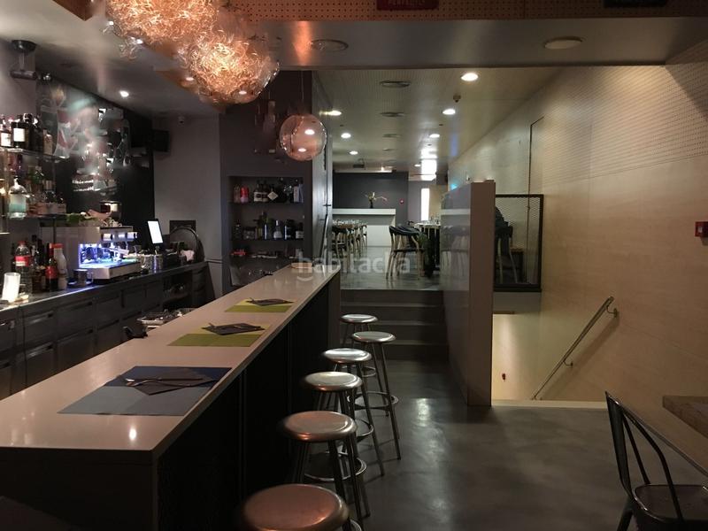 Foto 2272059d-bdb2-43a2-a384-8c775e92c524. Traspaso local comercial restaurante y bar de copas en aribautravesera de gracia en Barcelona