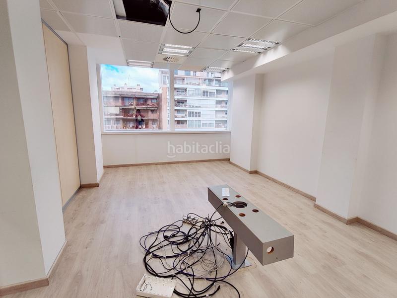 Foto 7968a461-b806-44f5-ad78-af082c8d655f. Alquiler oficina impecable oficina en josep tarradellas en Barcelona