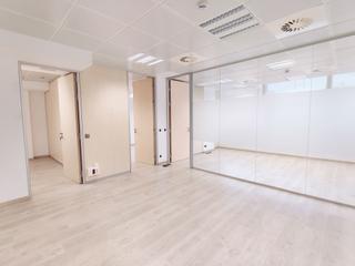 Location Bureau  Josep tarradellas. Impecable oficina en josep tarradellas