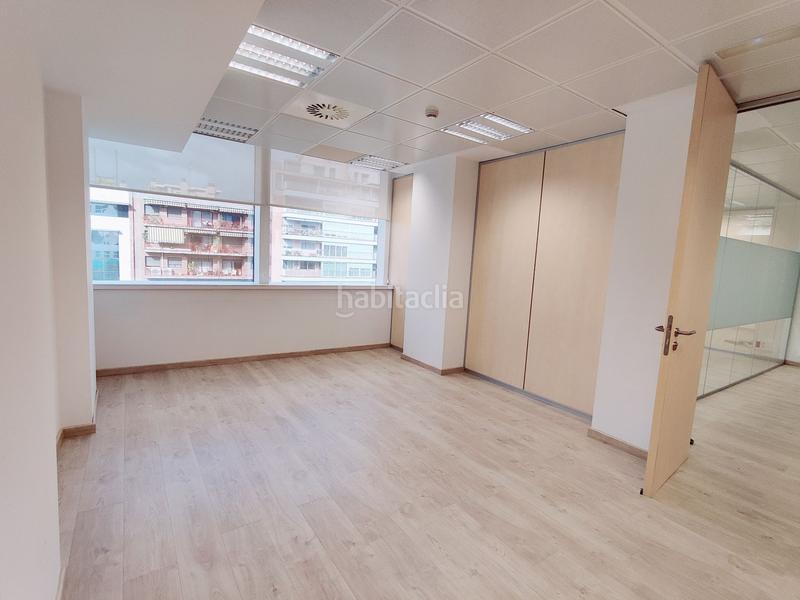 Foto 13c02724-f5cf-489b-a6bd-5d1df8e26d63. Miete büro mit heizung in La Nova Esquerra de l´Eixample Barcelona
