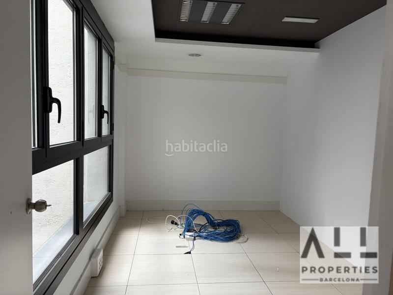 Foto 4431ec02-9220-42f4-a4e2-779318b03579. Miete büro mit heizung in Sant Ramon - Maternitat Barcelona