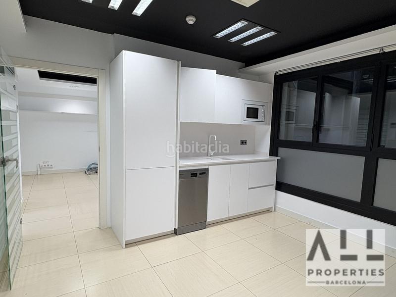 Foto 1cf8cd0e-7f09-4b40-bef2-ed8712112cb8. Location bureau avec chauffage dans Sant Ramon - Maternitat Barcelona