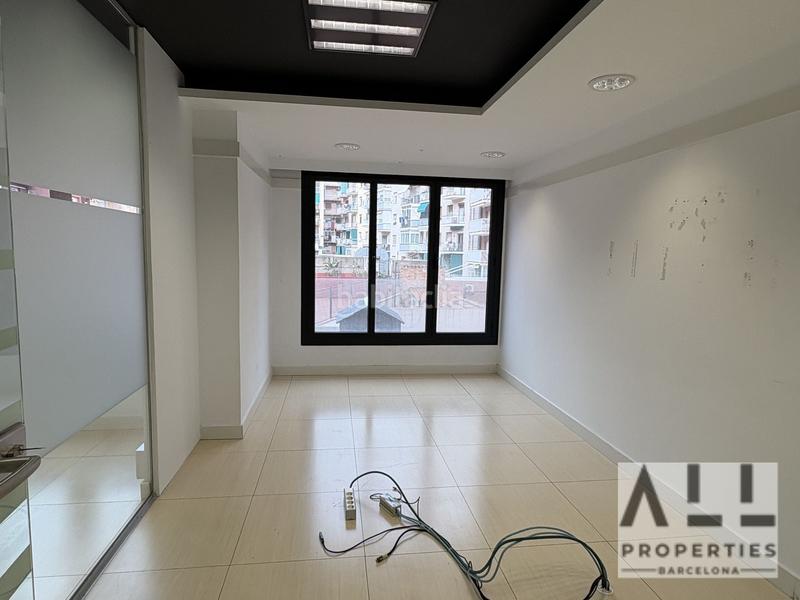 Foto a6c083a1-f3cd-4cbd-866d-9af94d2b95c1. Location bureau avec chauffage dans Sant Ramon - Maternitat Barcelona
