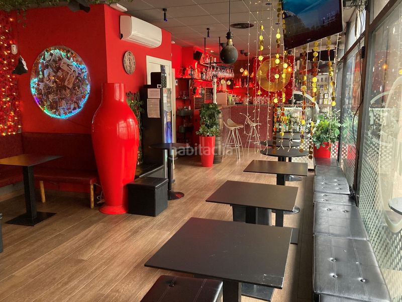 Foto 50199324-73d7-407a-8521-46e474728663. Traspaso local comercial c2 sin salida de humos en las inmediaciones recinto medernista sant pau y avenida gaudi en Barcelona