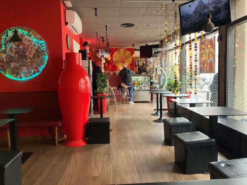 Foto 7b308cfc-88cd-422e-999d-aefd6d21c3c4. Traspaso local comercial c2 sin salida de humos en las inmediaciones recinto medernista sant pau y avenida gaudi en Barcelona