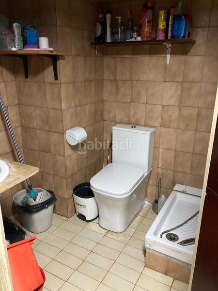 Foto 9dda4f10-e5da-4c45-883e-f03543ea468b. Traspaso local comercial c2 sin salida de humos en las inmediaciones recinto medernista sant pau y avenida gaudi en Barcelona