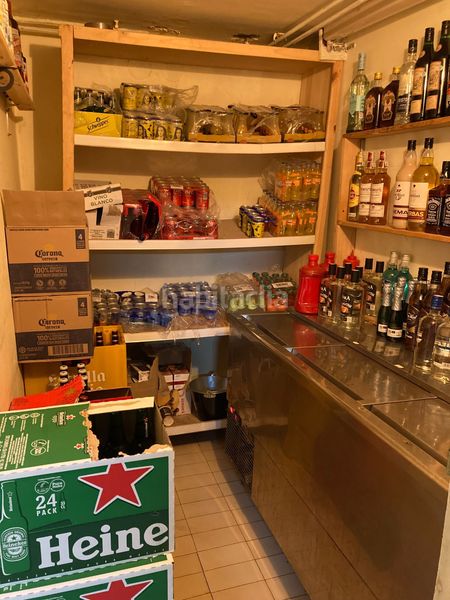 Foto e946d290-bc48-4e7d-ae45-950ed9f87614. Traspaso local comercial c2 sin salida de humos en las inmediaciones recinto medernista sant pau y avenida gaudi en Barcelona