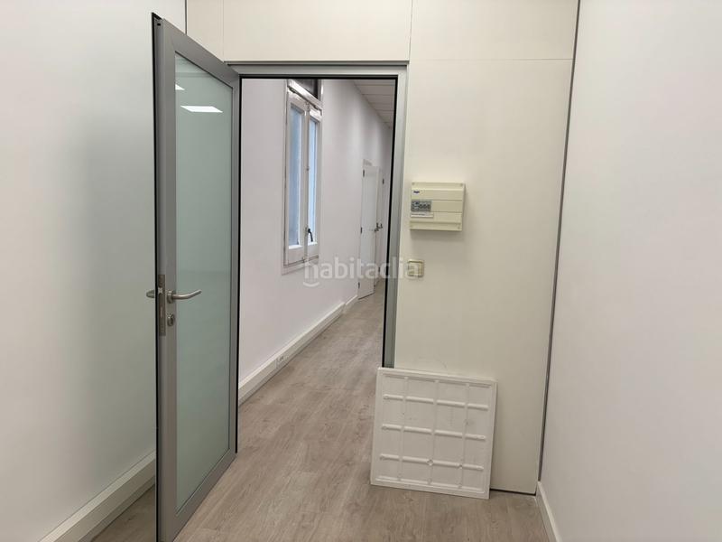 Foto 0c6477fb-26e6-40e3-8060-1847d72e7bb2. Rent office space with heating in Dreta de l´Eixample Barcelona