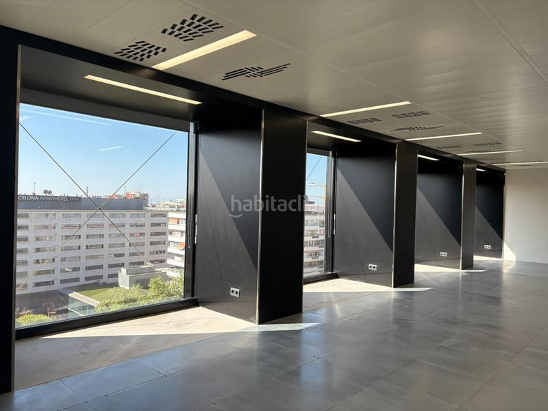 Foto e660bbab-fe26-4243-abcb-12e11fc8f8fe. Rent office space with heating in Barri de les Corts Barcelona