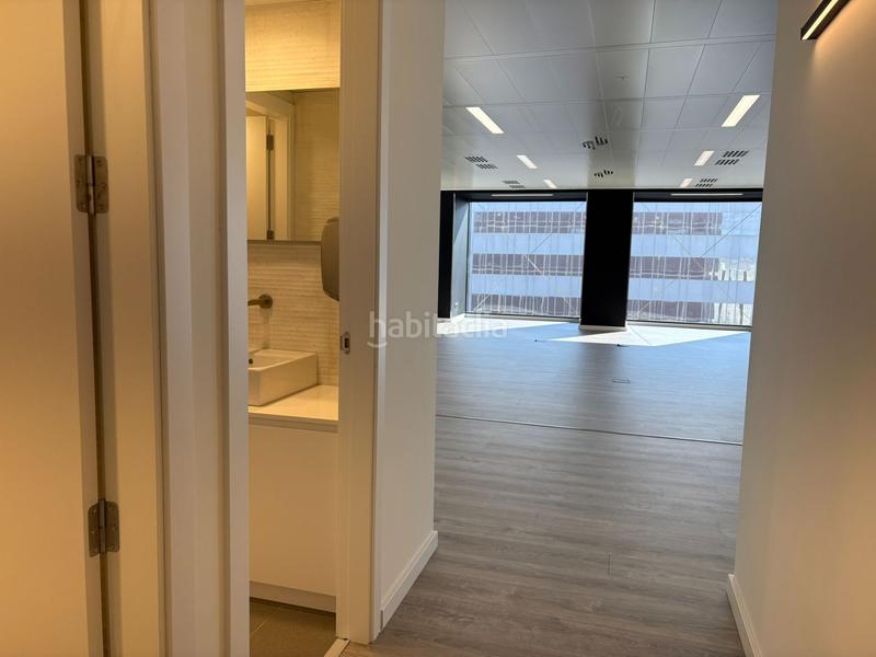 Foto 317430b5-cbe8-4338-ab68-cec8d64992e2. Miete büro mit heizung in Barri de les Corts Barcelona