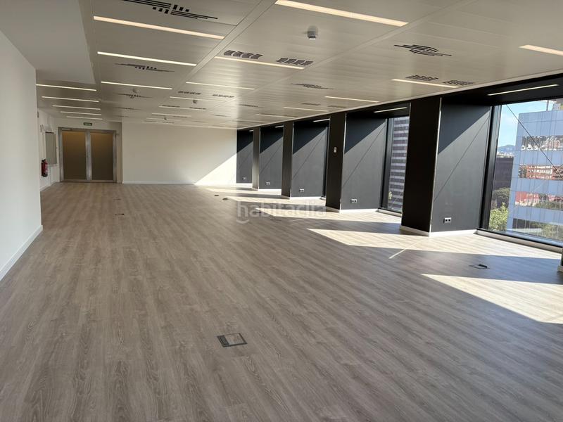 Foto d2459052-33da-446f-896d-50ca11a2e391. Rent office space with heating in Barri de les Corts Barcelona