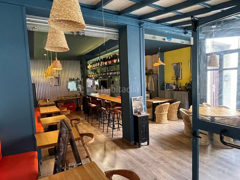 Foto 568618a7-da4d-4ad3-aaac-66c22e448b30. Traspaso local comercial bar restaurante con terraza 20 pax en sant andreu en Barcelona