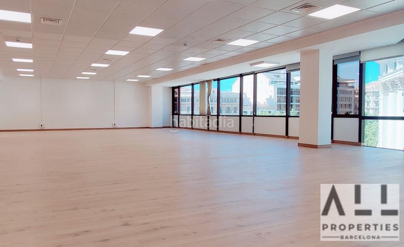 Foto 731b9181-7c18-43e9-a59a-9f447e135fc7. Miete büro mit heizung in L´Antiga Esquerra de l´Eixample Barcelona