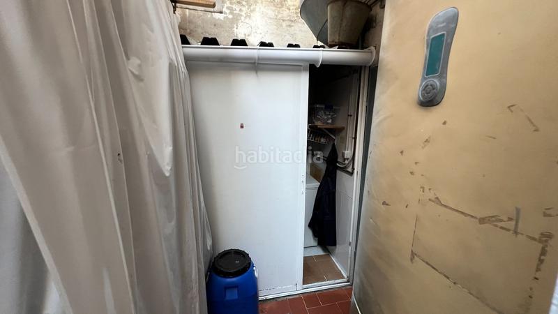 Foto 16eaf107-5377-4930-903c-f8e8f4762ddd. Traspaso local comercial bar restaurante con terraza en el Raval en Barcelona