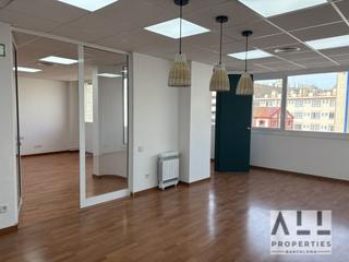 Rent Office space  Tuset