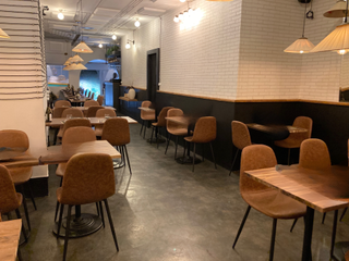 Transfer Business premise in L´Antiga Esquerra de l´Eixample. Restaurante bar en eixample esquerra