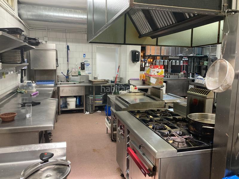 Foto b5a91aa6-202b-4a40-83b2-601f7cebc96c. Pas-de-porte local commercial dans L´Antiga Esquerra de l´Eixample Barcelona