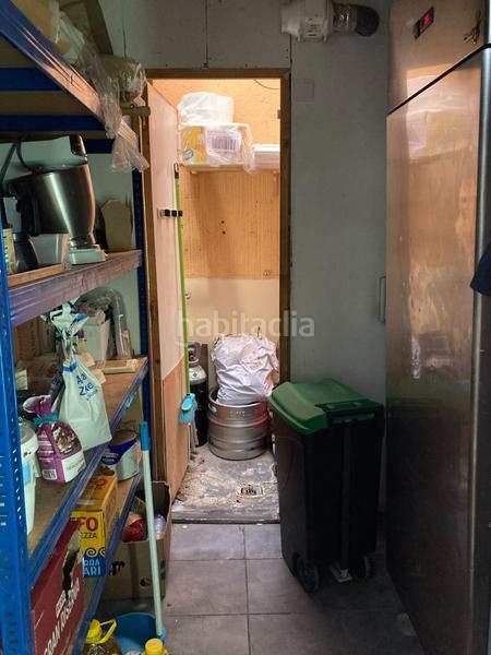 Foto 5d381b65-f86e-40e7-854f-f7db39bd8c46. Traspaso local comercial restautrante en eixample esquerra aribau en Barcelona