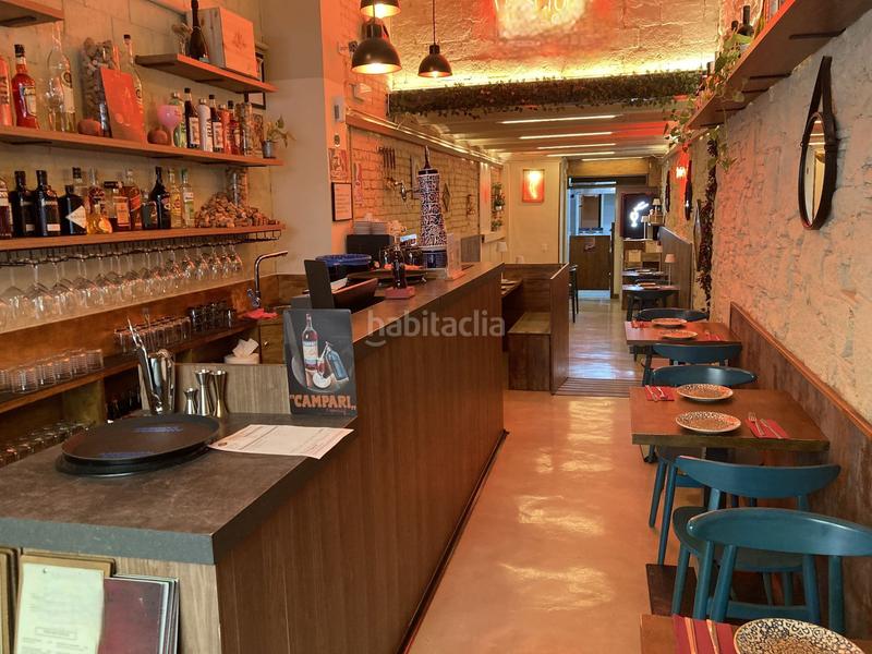 Foto e17b815c-2ff9-4ca7-aad6-bcaa272be3c0. Traspaso local comercial restautrante en eixample esquerra aribau en Barcelona