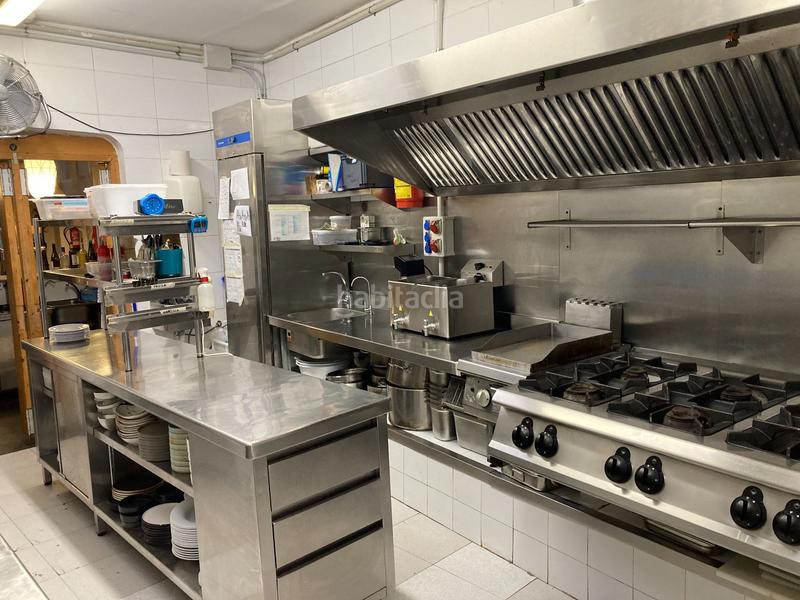 Foto cd51d269-d15b-4910-acef-0dd4ee8e2b4c. Pas-de-porte local commercial dans Gòtic Barcelona