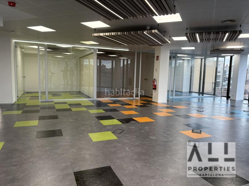 Foto 4bfb8900-0ac3-4d78-8779-b4bc3d777742. Rent office space with heating in Dreta de l´Eixample Barcelona