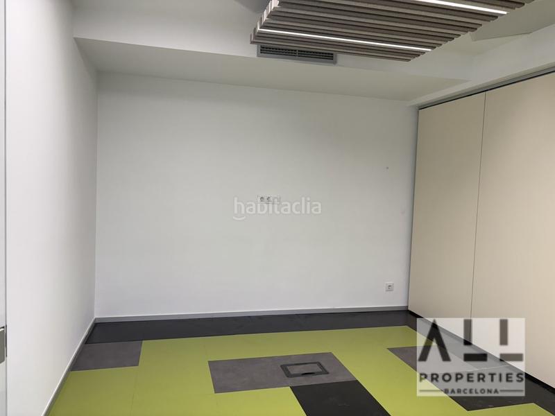 Foto c91c6f32-3f1c-45f9-befd-f9637bb16607. Rent office space with heating in Dreta de l´Eixample Barcelona