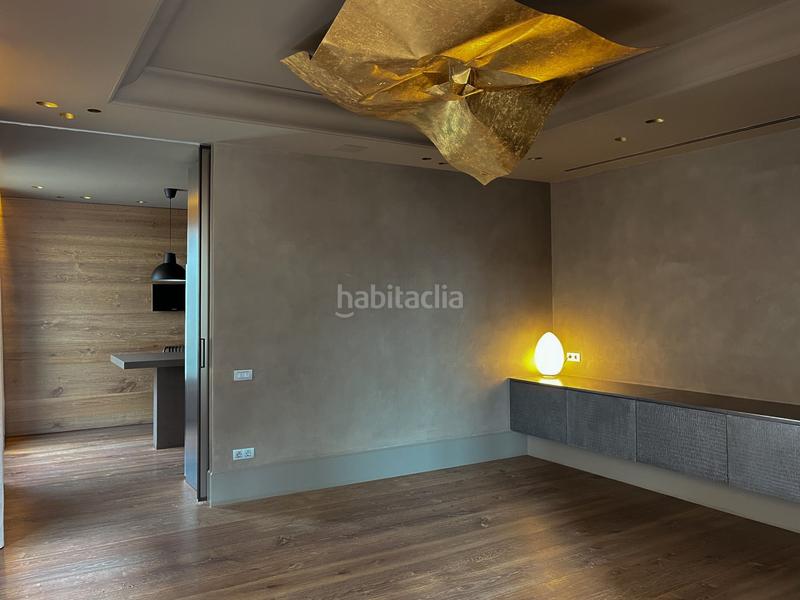 Foto 12631128-f3f4-4133-b86e-30b972be1ff1. Alquiler piso exclusivo piso en la zona del turó park en Barcelona