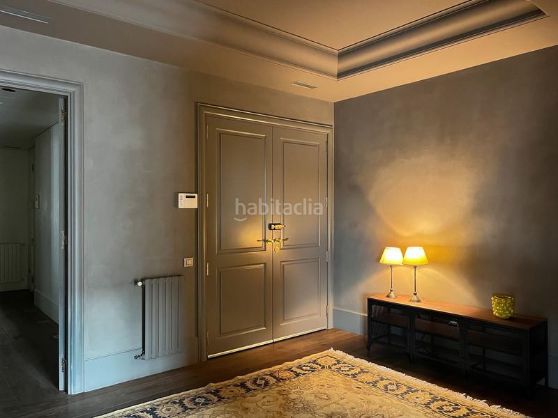 Foto 8a93240a-b14a-439b-b8cd-e55ccda25d61. Alquiler piso exclusivo piso en la zona del turó park en Barcelona