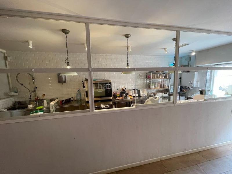Foto e1f8b11f-c545-4b9a-b842-d6c5d1fafc7e. Traspaso local comercial pastelería con obrador vista en Poblenou en Barcelona