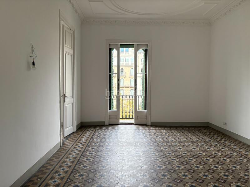 Foto 0da326bf-fbf7-48df-808d-a6787e23685d. Rent office space with heating in Dreta de l´Eixample Barcelona