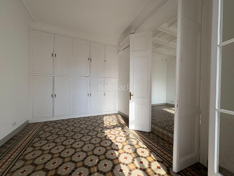 Foto 165dc891-dfc8-4fb2-8086-1c249cdd5bd7. Rent office space with heating in Dreta de l´Eixample Barcelona