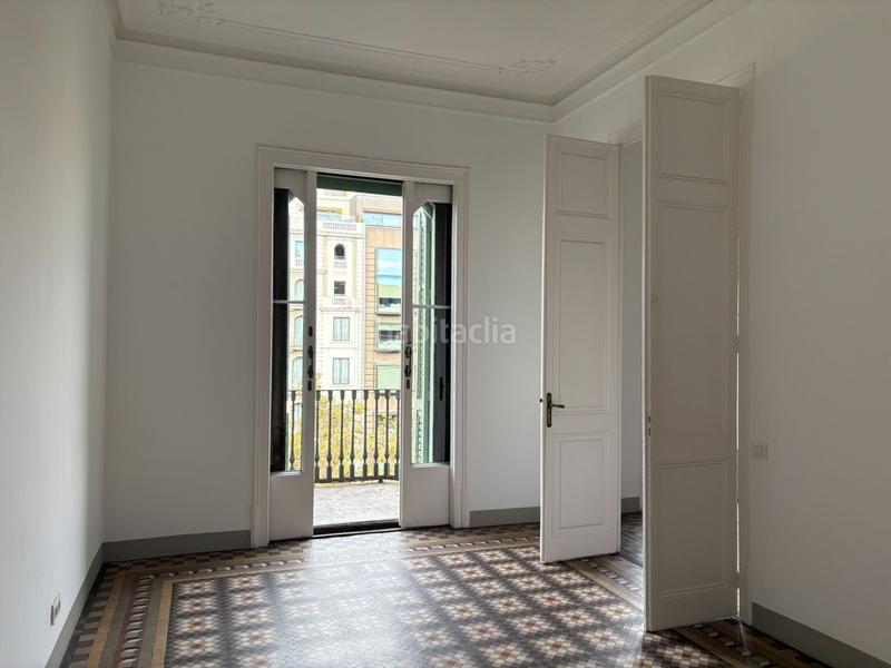 Foto df895e72-d4e2-4013-b0b4-5958b7d7ece9. Rent office space with heating in Dreta de l´Eixample Barcelona