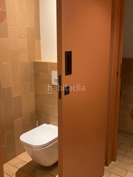 Foto 2b233b67-5d45-4a5c-9a12-9b540b8e18db. Traspàs local comercial a Vila de Gràcia Barcelona