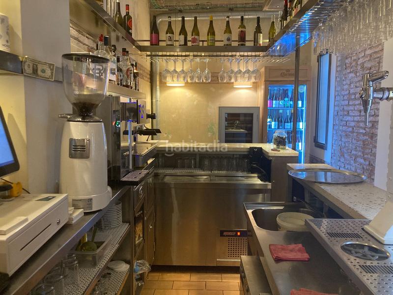 Foto 771748d4-c21e-4c35-9e1c-e609a7b0b8aa. Traspàs local comercial a Vila de Gràcia Barcelona