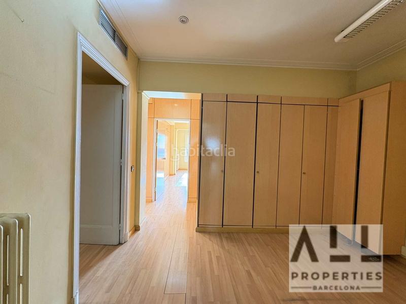 Foto 4154f52a-2faa-4777-a006-cd136535d48b. Miete büro mit heizung in Dreta de l´Eixample Barcelona