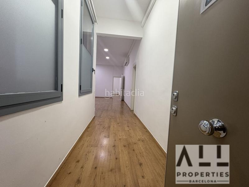 Foto b80f3f0f-cf7f-4680-a360-32eeff2e52fb. Miete büro mit heizung in Dreta de l´Eixample Barcelona