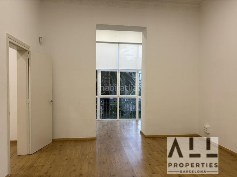Foto 07388114-172f-499e-aaea-0d92d58b1701. Rent office space with heating in Dreta de l´Eixample Barcelona