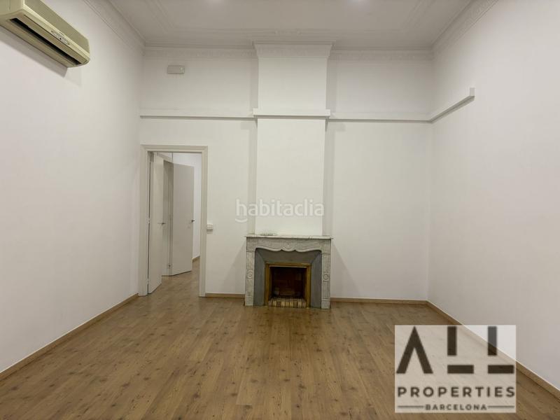 Foto 776a84d9-aa86-4e4d-8095-bee372c0843e. Rent office space with heating in Dreta de l´Eixample Barcelona